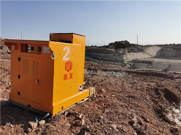 長沙凱發超硬材料科技有限公司,長沙礦山石材開采設備銷售,長沙金剛石繩鋸機銷售,金剛石串珠繩生產銷售，水平鉆機生產銷售