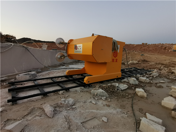 長沙凱發超硬材料科技有限公司,長沙礦山石材開采設備銷售,長沙金剛石繩鋸機銷售,金剛石串珠繩生產銷售，水平鉆機生產銷售