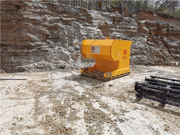 長沙凱發超硬材料科技有限公司,長沙礦山石材開采設備銷售,長沙金剛石繩鋸機銷售,金剛石串珠繩生產銷售，水平鉆機生產銷售